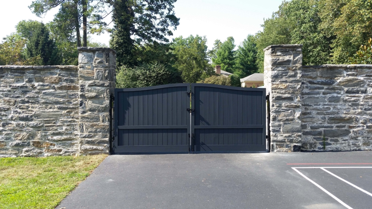 mixed material driveway gate