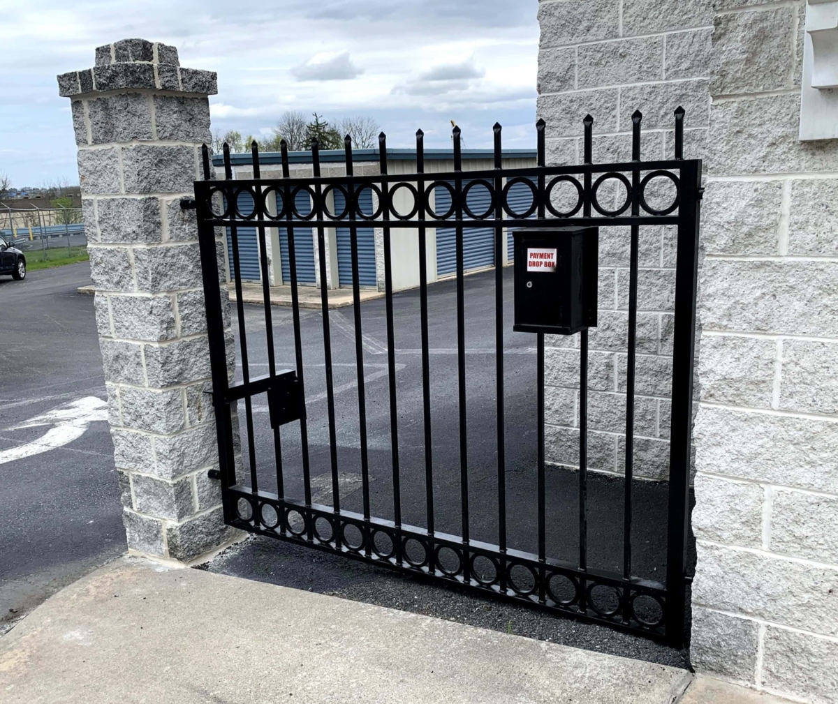 metal fence with rings