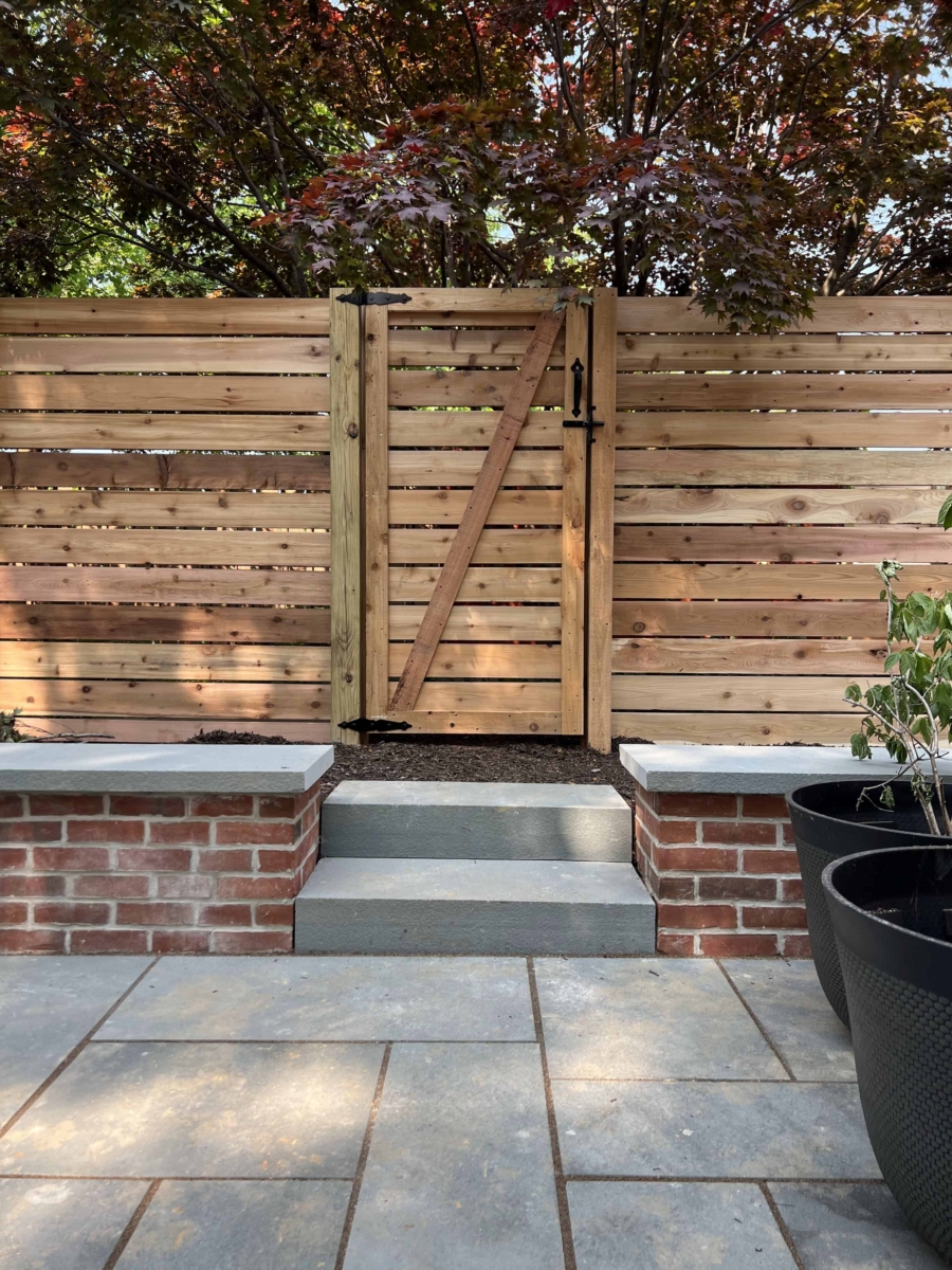 6' horizontal wood fence