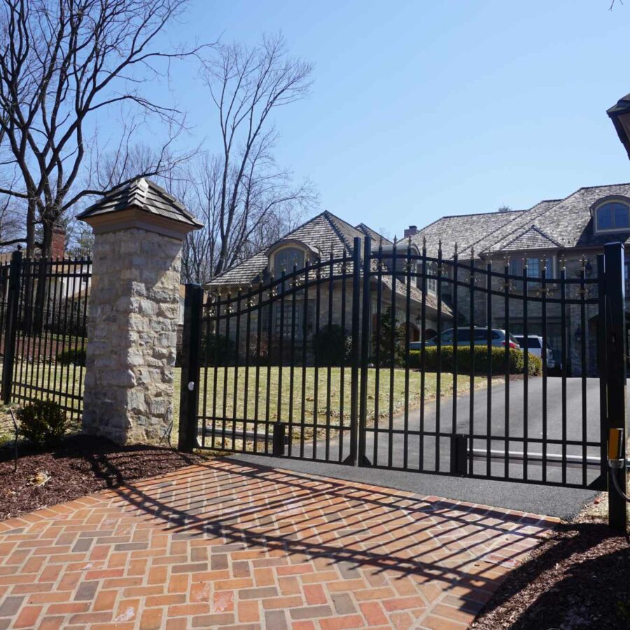 automatic driveway gates vinyl