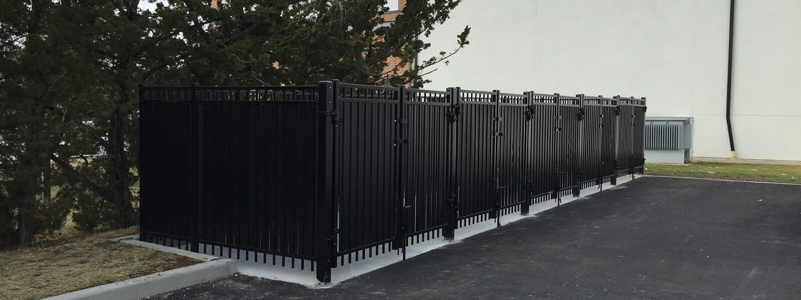 Pet Fences - Integrous Fences and Decks