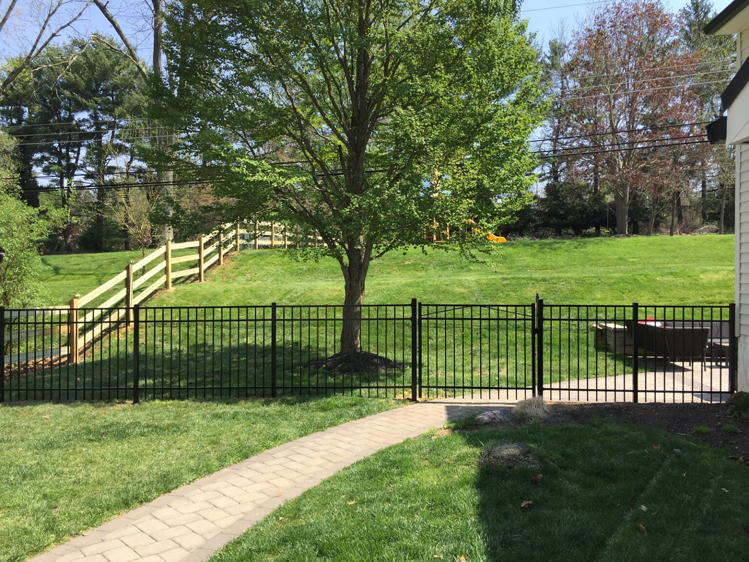 Pet Fences Integrous Fences and Decks