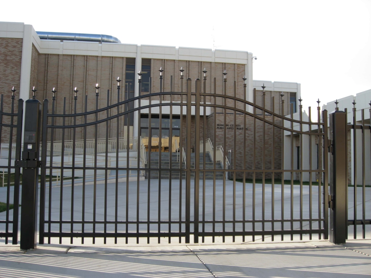 metal Bennington Style estate gate with triad style finials