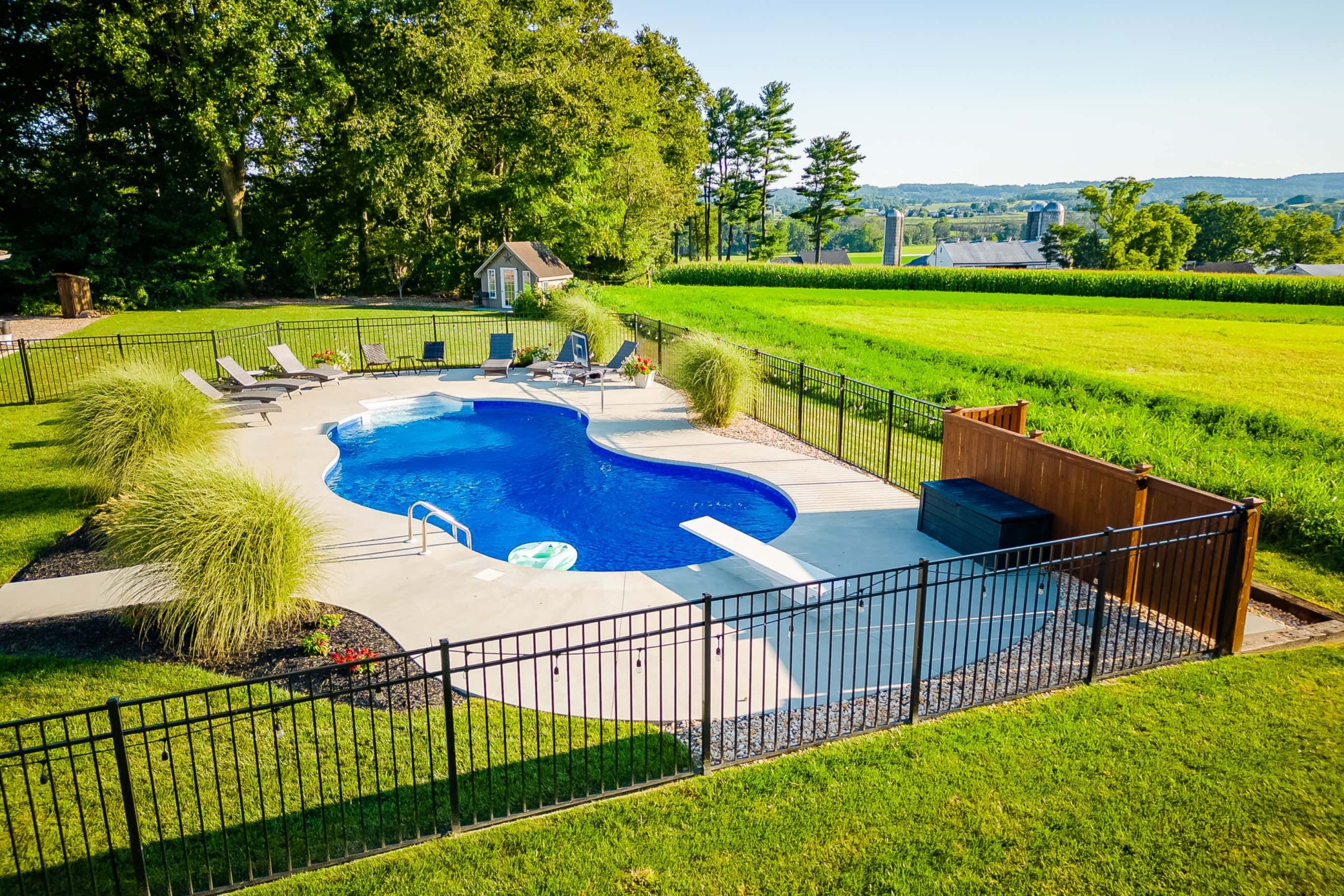 4' tall metal fence around pool