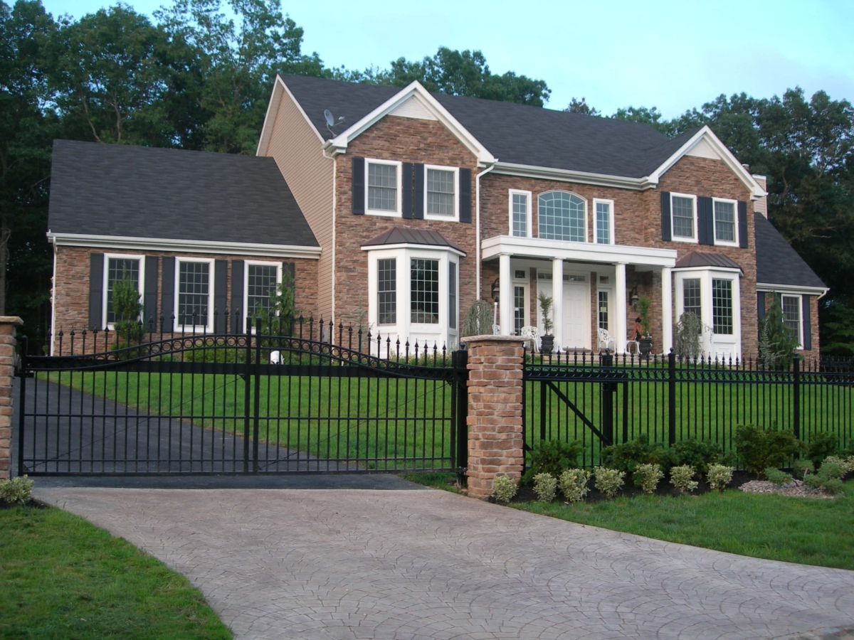 curved metal driveway gate