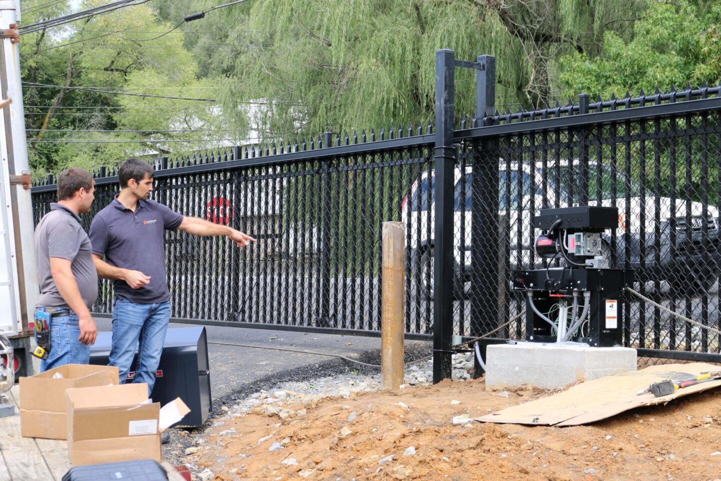 Integrous CAGOI Installing Automated Gate