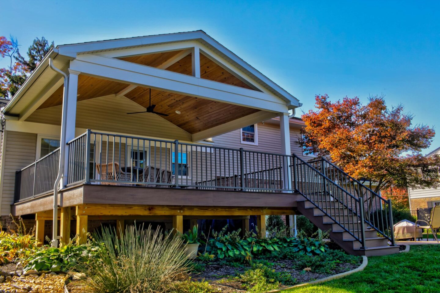 Aluminum-Railing-Around-Deck-Lancaster-PA