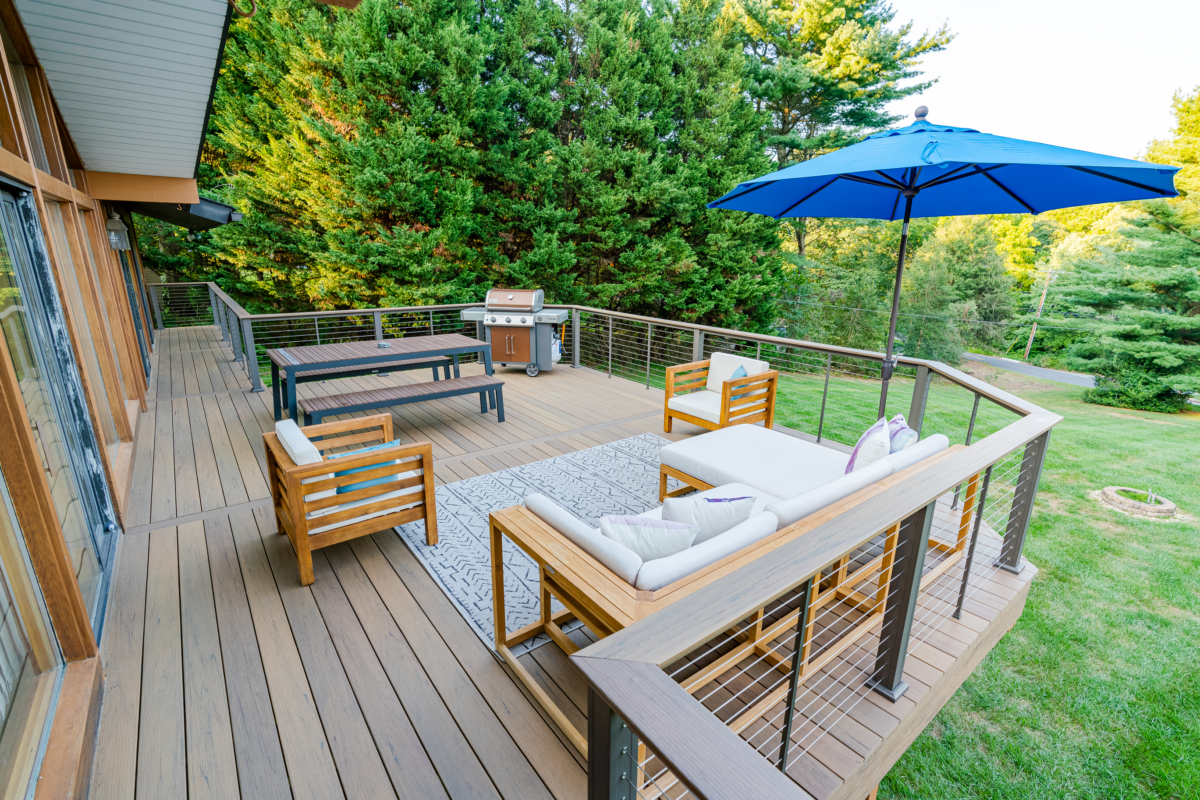 Modern Deck with Cable Railing - Hockessin, DE - Integrous Fences