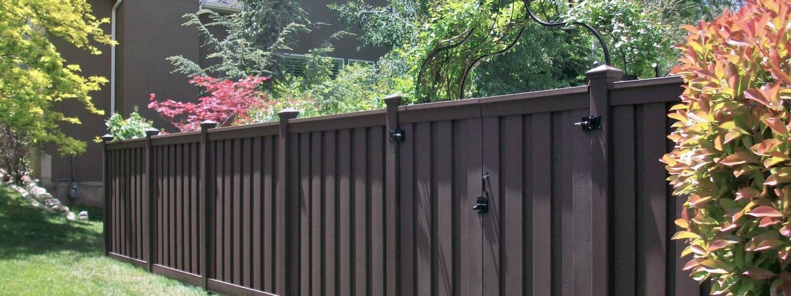 Trex® Fencing - Integrous Fences and Decks